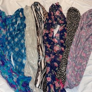 Bundle of 8 youth scarfs - Justice and other various